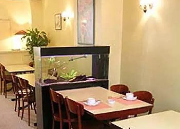Abricotel Parigi