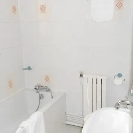 Abricotel Hotel 2*